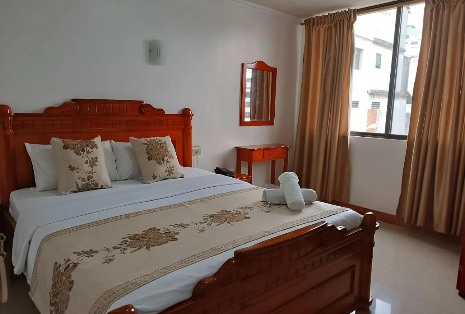 *** מלון גוויאקיל Hostal Bicentenario אקוודור